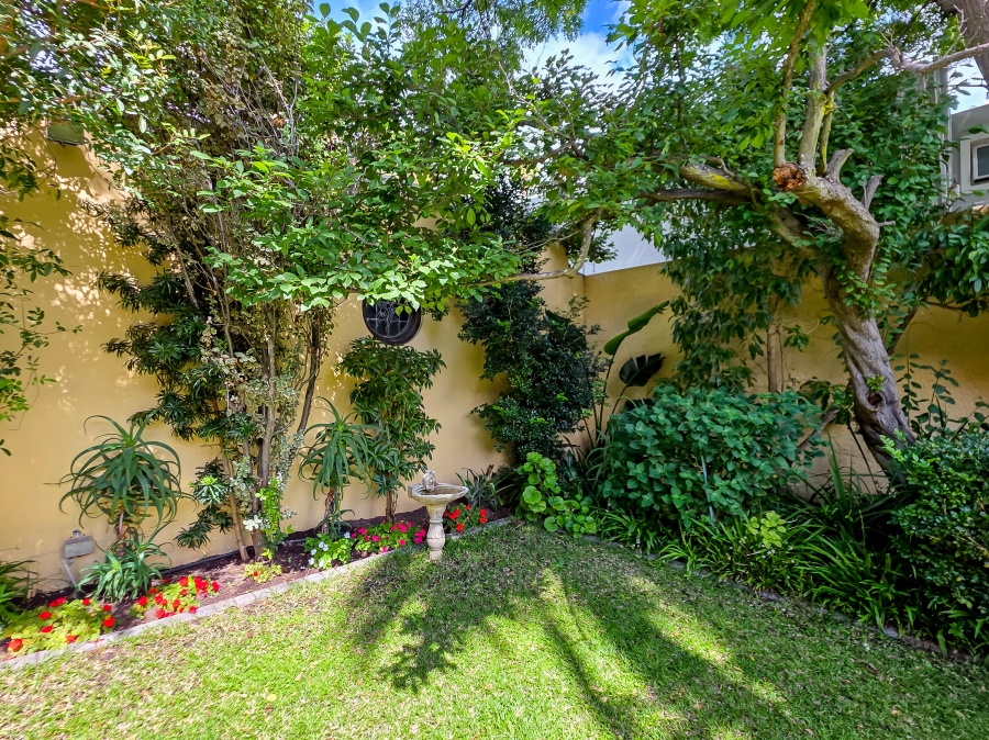 6 Bedroom Property for Sale in Sea Point Western Cape